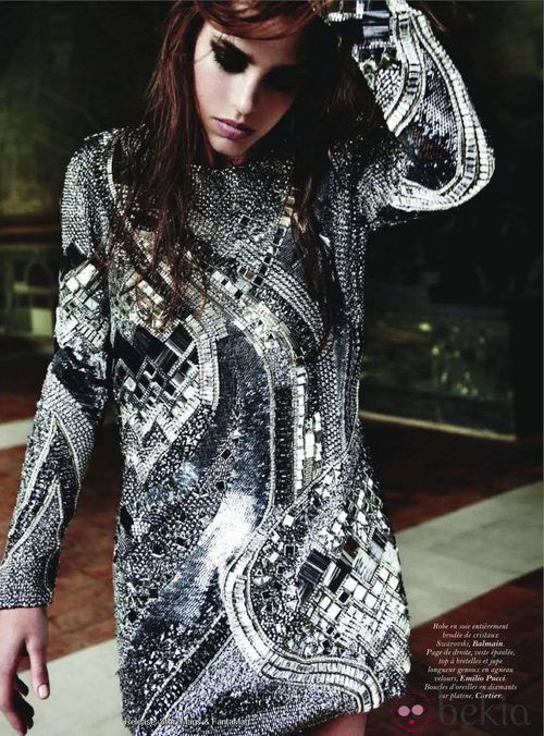 Carlota Casiraghi con vestido metalizado para Vogue Francia