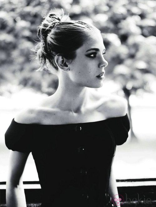 Mario Testino retrata a Carlota Casiraghi para Vogue Francia