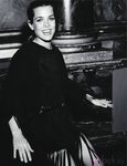 Carlota Casiraghi ante el objetivo de Mario Testino
