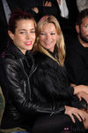 Carlota Casiraghi y Kate Moss en el desfile de Etan