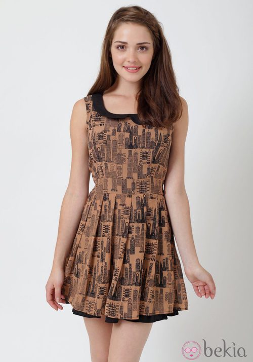 Vestido con estampado urbano de Yumi