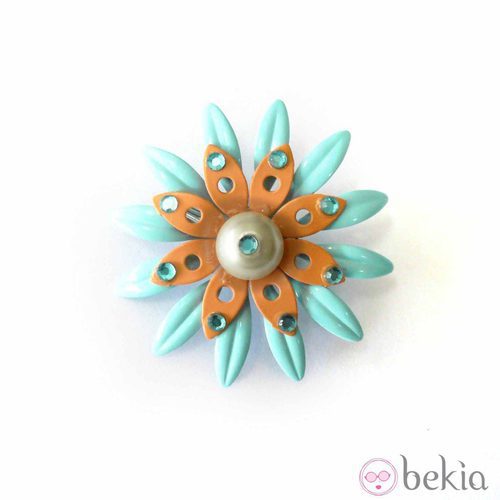 Broche en forma de flor de la colección Dreams de 'El tocador de Monique'