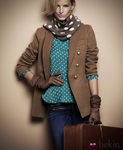 Camisa de lunares y chaqueta con botonadura dorada de Suiteblanco otoño/invierno 2012/2013