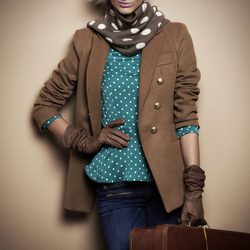 Camisa de lunares y chaqueta con botonadura dorada de Suiteblanco otoño/invierno 2012/2013