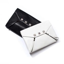 'K Zip bag' de la colección otoño/invierno 2012/2013 de Karl