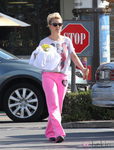Britney Spears con un chandal rosa 