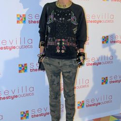 Laura Ponte con pantalones de camuflaje