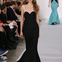 Vestido corte sirena en la colección pre-fall-2013 de Oscar de la Renta