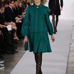 Vestido verde esmeralda de la colección pre-fall 2013 de Oscar de la Renta