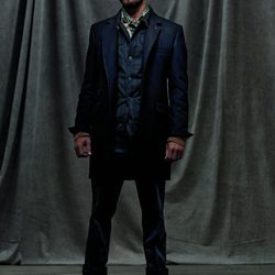 Americana, camisa y pantalón azul de la colección otoño/invierno 2012/2013 de Chevignon