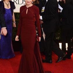 Naomi Watts con un vestido de Zac Posen en los Globos de Oro 2013