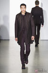 Abrigo granate para hombre de Calvin Klein en la Semana de la Moda de Milán otoño/invierno 2013/2014