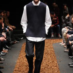 Chaleco azul de la colección otoño/invierno 2013/2014 de Z Zegna en la Semana de la Moda Masculina de Milán