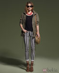 Pantalón de rayas y chaqueta militar de la colección primavera 2013 de Suiteblanco