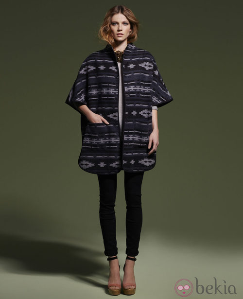 Poncho de la colección primavera 2013 de SuiteBlanco