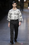 Camiseta religiosa de la colección otoño/invierno 2013/2014 de Dolce & Gabbana en la Semana de la Moda Masculina de Milán