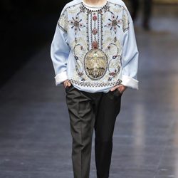 Estampado religioso en la colección otoño/invierno 2013/2014 de Dolce & Gabbana en la Semana de la Moda Masculina de Milán