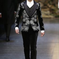 Estampado floral en la colección otoño/invierno 2013/2014 de Dolce & Gabbana en la Semana de la Moda Masculina de Milán