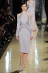 Vestido lila de la colección primavera/verano 2013 de Elie Saab de la Semana de la Alta Costura de París