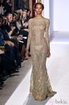 Vestido con pedrería de la colección primavera/verano 2013 de Zuhair Murad en la Semana de la Alta Costura de París