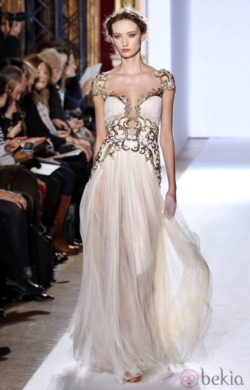 Vestido de estilo griego de la colección primavera/verano 2013 de Zuhair Murad en la Semana de la Alta Costura de París
