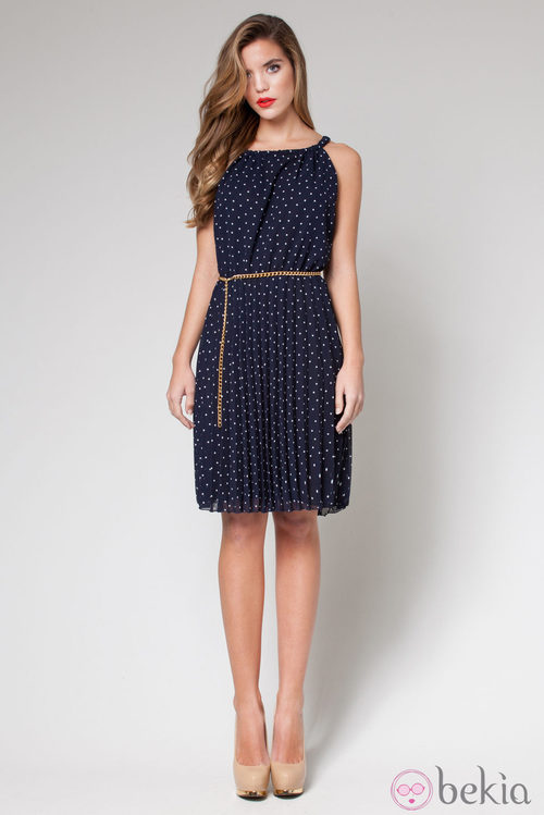 Vestido azul marino de lunares de la colección primavera/verano 2013 de Poète