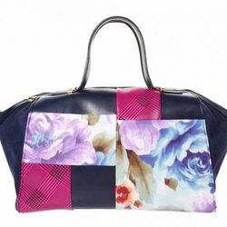 Bolso floral de la colección primavera/verano 2013 de Asos