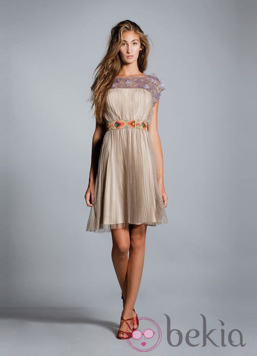 Vestido plisado de la colección primavera/verano 2013 de Hoss Intropia