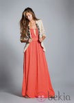 Vestido largo en color coral de la colección primavera/verano 2013 de Hoss Intropia