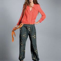 Pantalón de estampado floral de la colección primavera/verano 2013 de Hoss Intropia