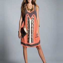 Vestido tribal de la colección primavera/verano 2013 de Hoss Intropia