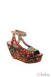 Sandalia de cuña de la colección primavera/verano 2013 de Desigual