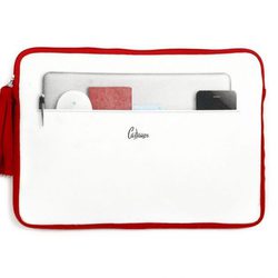 Bolso de mano de la colección primavera/verano 2013 de Castañer
