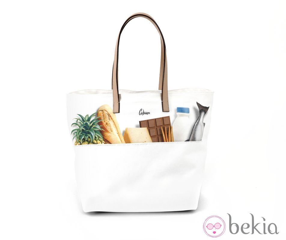 Bolso blanco de charol de la colección primavera/verano 2013 de Castañer