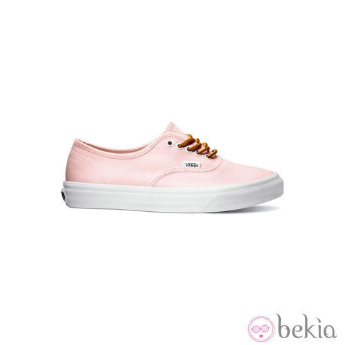 Zapatilla rosa palo de la colección primavera/verano 2013 de VANS