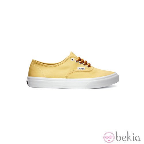 Zapatilla amarilla de la colección primavera/verano 2013 de VANS