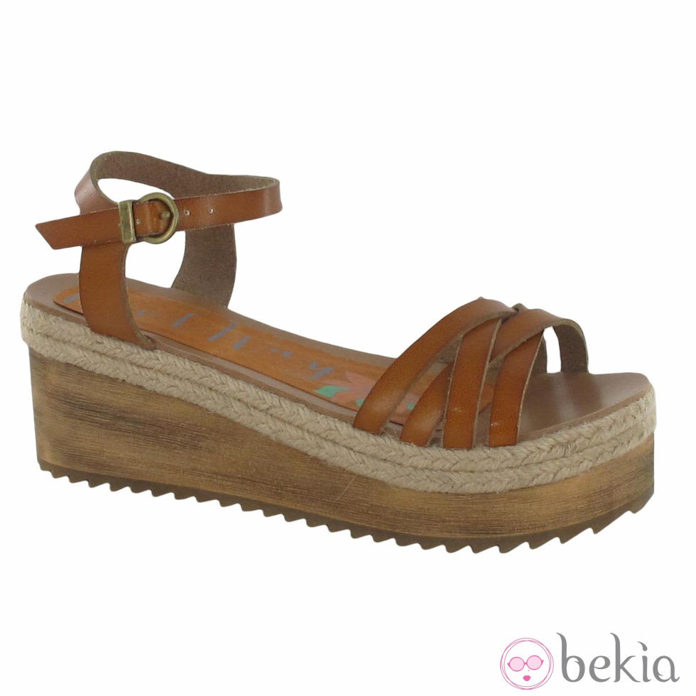 Sandalia de cuero marrón de la colección primavera/verano 2013 de Coolway