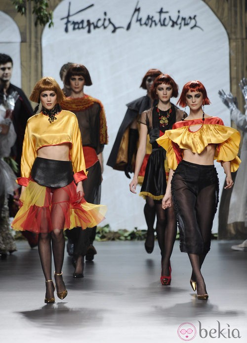 Homenaje a la bandera española en la colección otoño/invierno 2013/2014 de Francis Montesinos en Madrid Fashion Week