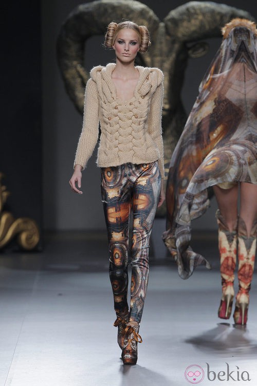 Jersey de lana de la colección otoño/invierno 2013/2014 de Maya Hansen en Madrid Fashion Week