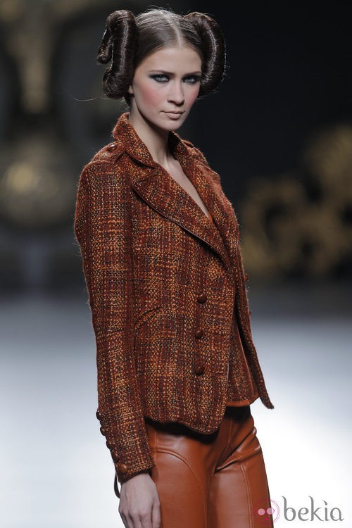 Chaqueta de la colección otoño/invierno 2013/2014 de Maya Hansen en Madrid Fashion Week