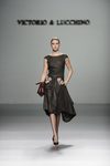 Vestido con bordado de flores de la colección otoño/invierno 2013/2014 de Victorio y Lucchino en Madrid Fashion Week