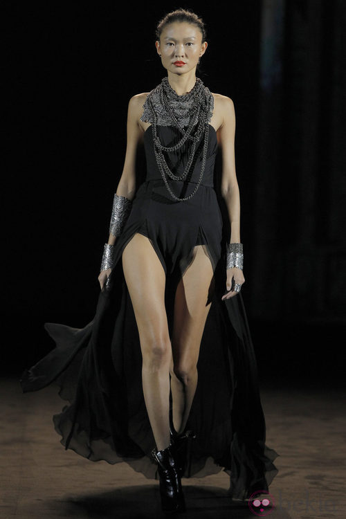 Collares maxi de la colección otoño/invierno 2013/2014 de Aristocrazy en Madrid Fashion Week