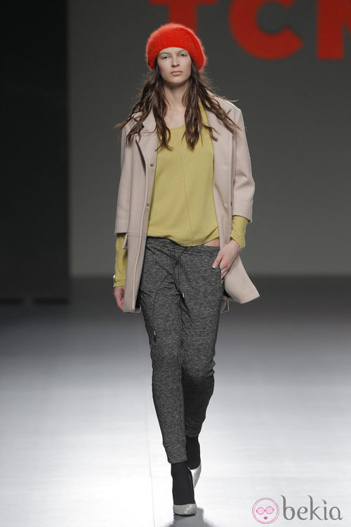 Jersey verde lima de la colección otoño/invierno 2013/2014 de TCN en Madrid Fashion Week