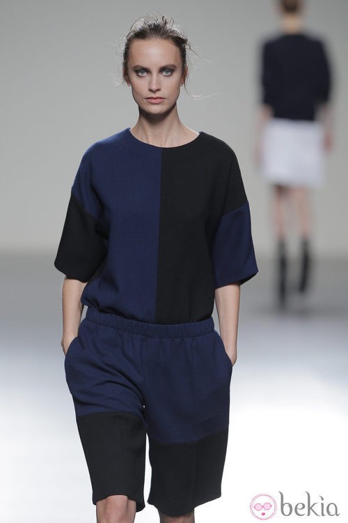 Conjunto bicolor de la colección otoño/invierno 2013/2014 de Manémané en Madrid Fashion Week