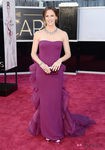 Jennifer Garner con un vestido morado de Gucci en los Oscar 2013