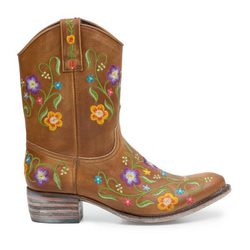 Bota campera con estampado de flores de Sendra Style para la colección primavera/verano 2013