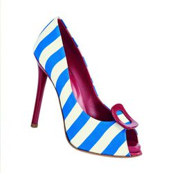 Zapato de tacón de rayas de Roger Vivier para la colección primavera/verano 2013