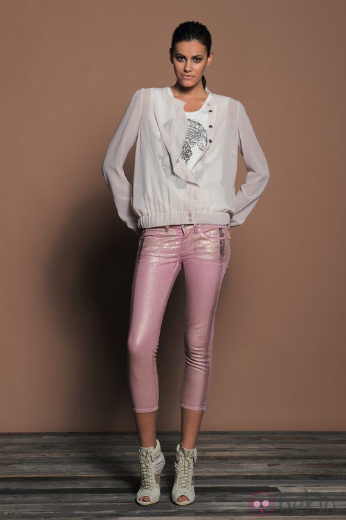 Pantalón pitillo de la colección primavera/verano 2013 de Replay