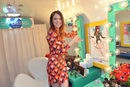 Coco Rocha posando con la colección primavera/verano 2013 de Mad Men de Banana Republic