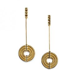 Pendientes largos de la colección primavera/verano 2013 de Lara Bohnic